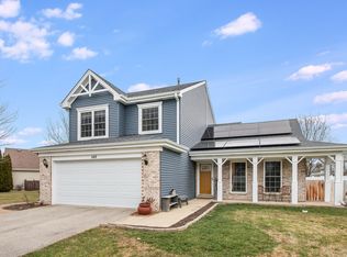 140 Seton Creek Dr, Oswego, IL