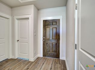 985 Gray Cloud Dr, New Braunfels, TX 78130