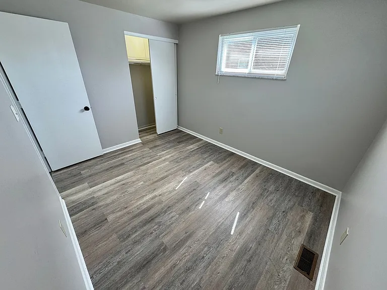 4944-4958 Arbor Village Drive — Photo 27