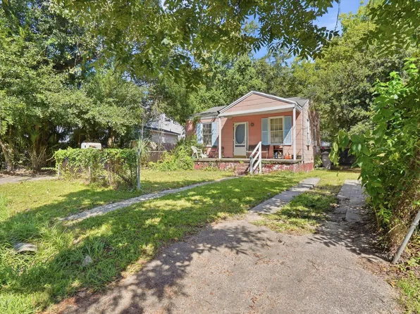 2906 Alabama Dr, North Charleston, SC 29405