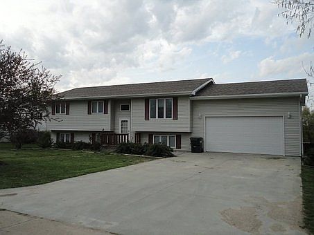 2nd image of 1104 8th St
