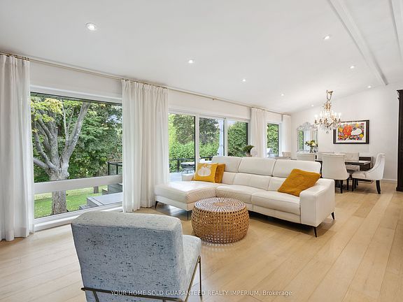 3rd image of 48 Royal Rd