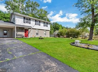 702 University Dr, Waldorf, MD 20602