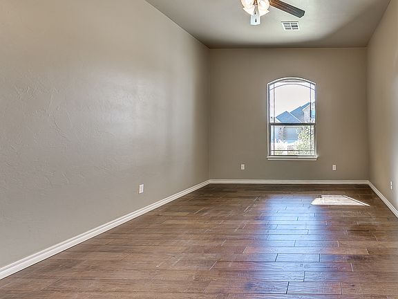 3rd image of 5305 NW 160th Ter