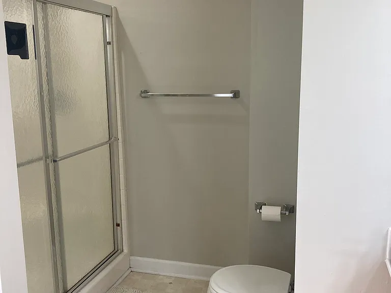 214 Paradise Dr — Photo 10