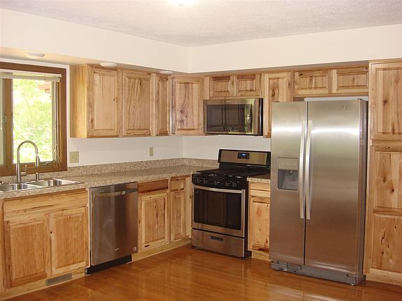 4th image of 307 E Lakewood Dr