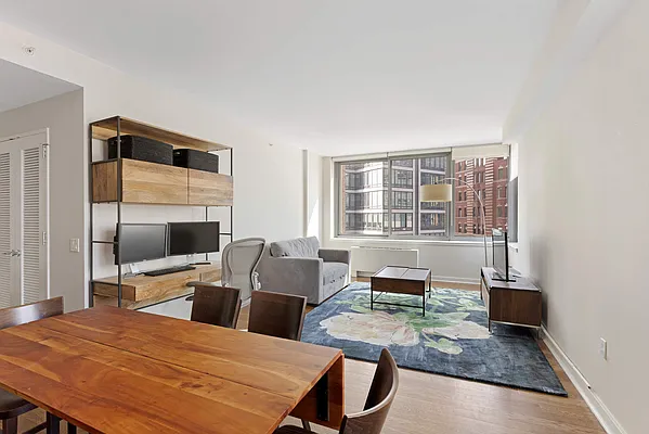 Rented by Compass | media 14