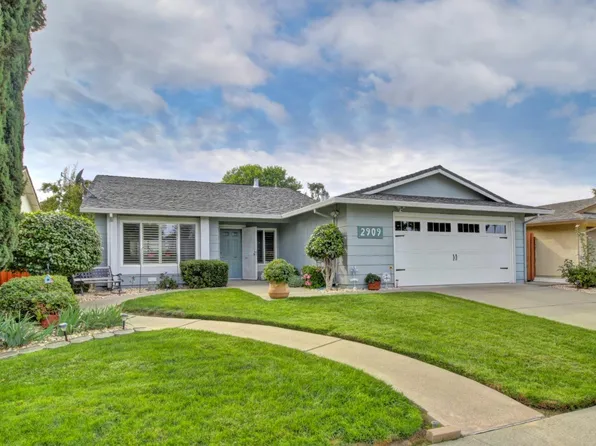 2909 Candido Dr, Sacramento, CA 95833