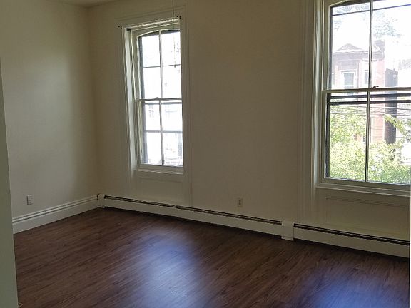 4th image of 3327 6th Ave