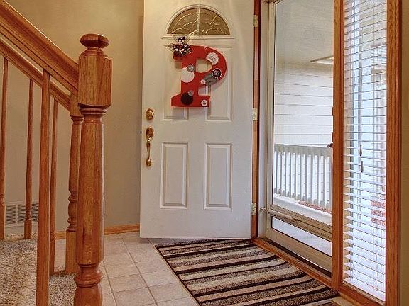3rd image of 16429 Olive St