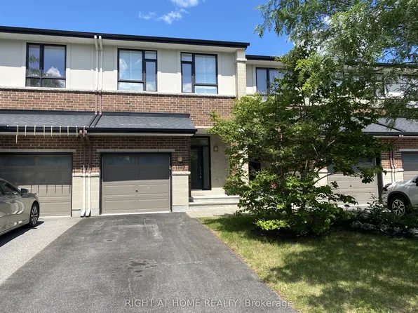 1119 Tischart Cres, Ottawa, ON K2T 0G4