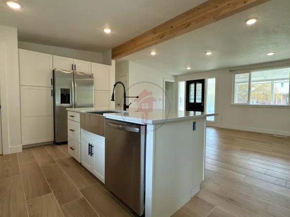 Stansbury Ave Duplex, 543 Stansbury Ave #A, Tooele, UT 84074