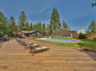 1304 E Owens Rd, Chattaroy, WA 99003