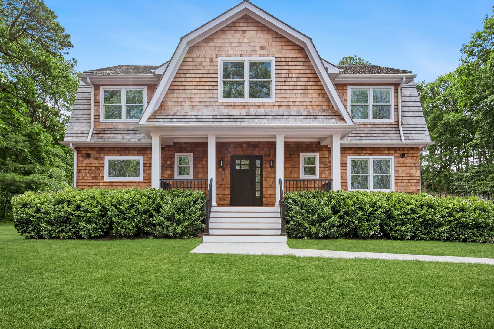  Front of Home - Virtually Enhanced