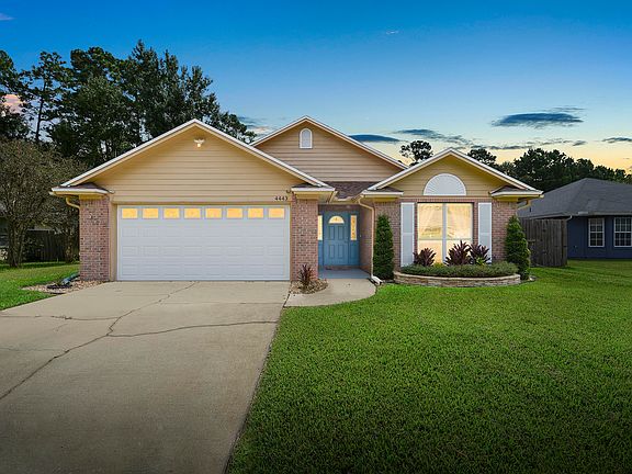 2nd image of 4443 Apple Leaf Dr E