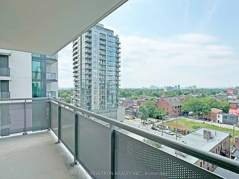 1500 Bathurst St #1009 — Photo 7