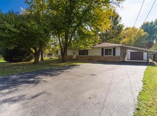4 Charles Dr, Caseyville, IL 62232