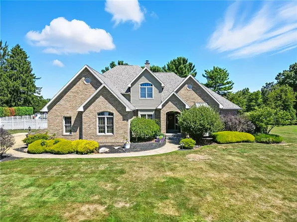 50 Clubhouse Dr, West Middlesex, PA 16159