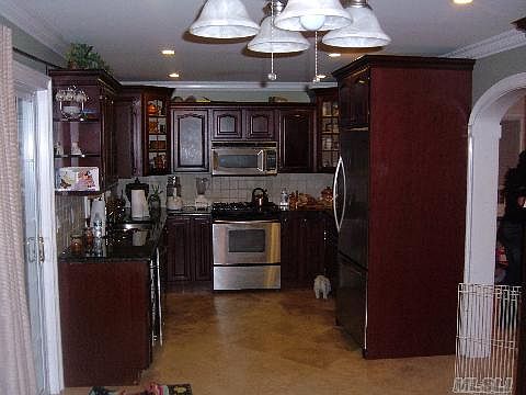 4th image of 157-43 86th St