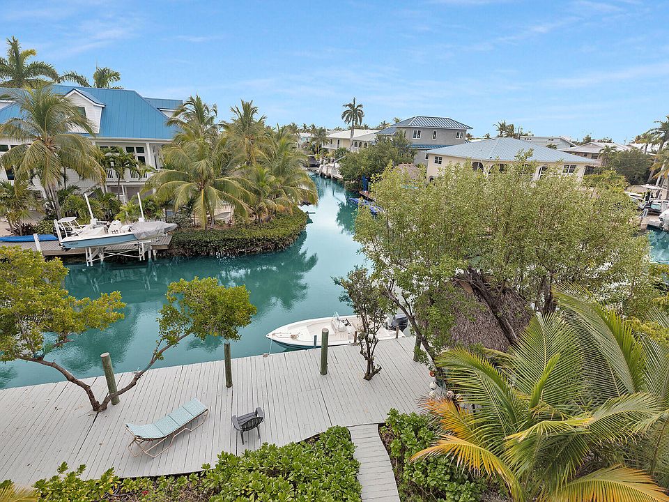 1st image of 683 Blackbeard Rd