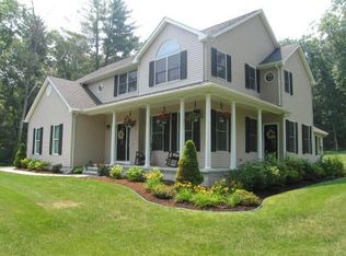 3 Drumlin Cir, Wilbraham, MA 01095