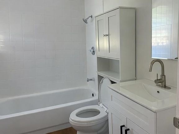 4th image of 428 N Wanda Dr