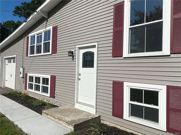 60 Carriage Hill Dr, Niantic, CT 06357