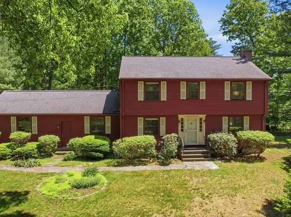 9 Deacon Hunt Dr, Acton, MA 01720
