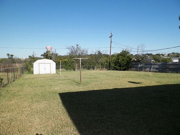 2nd image of 2255 NW 40th St