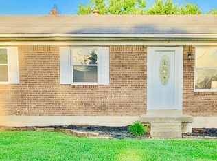 420 S Steedland Dr, Louisville, KY 40229