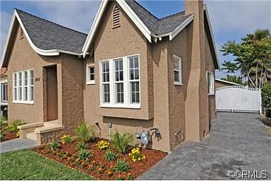 5th image of 8912 S Saint Andrews Pl