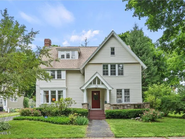 136 Pomeroy Ave, Pittsfield, MA 01201