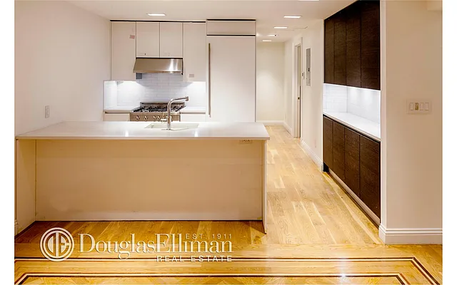 Sold by Douglas Elliman | media 14