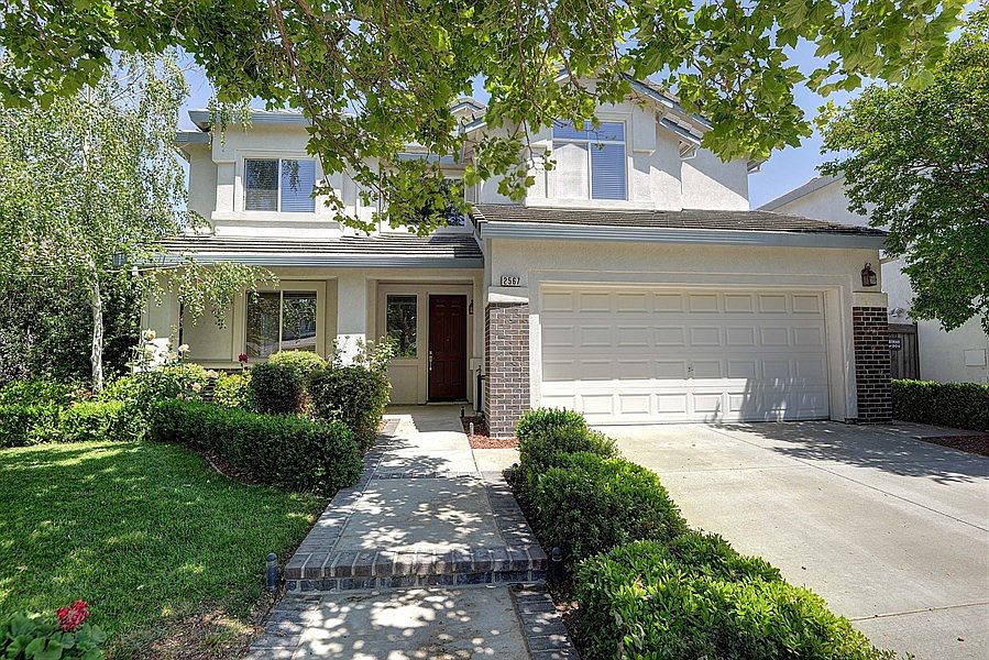 2nd image of 2567 Maybrook Dr