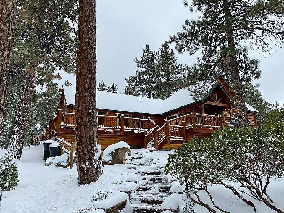 2nd image of 816 Cove Dr