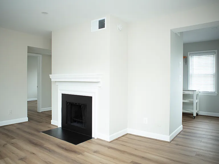1201 N Pitt St #3A — Photo 4
