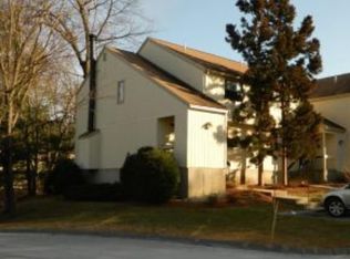 1R Snow Cir, Nashua, NH 03062