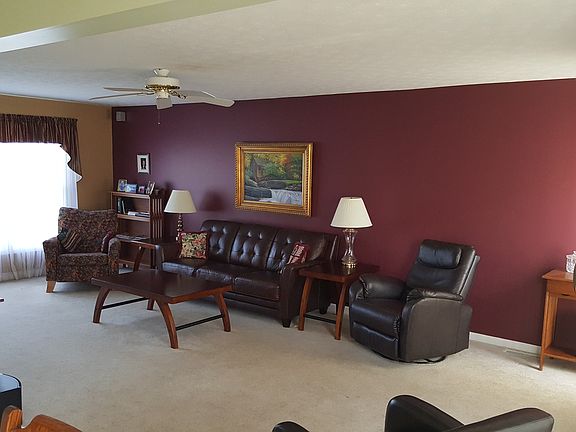 3rd image of 64 Christina Dr