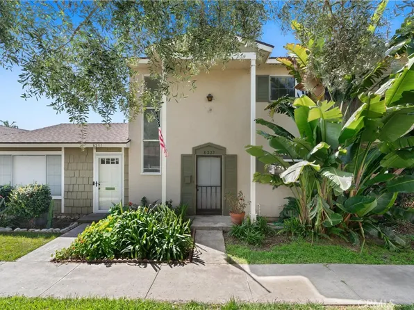 8225 Deerfield Dr, Huntington Beach, CA 92646