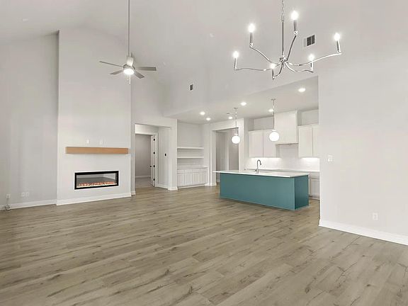 Brynlee II G Family room