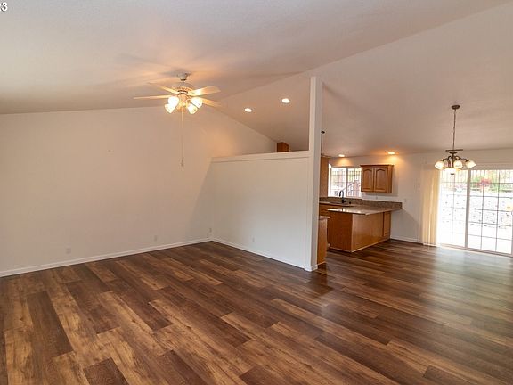2nd image of 6131 View Rd