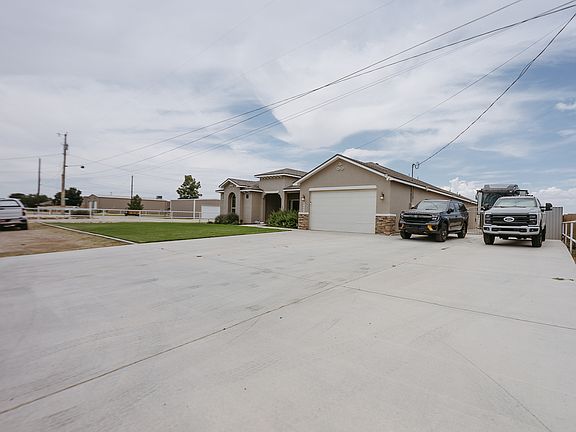 2nd image of 4005 Cowboys Country Rd