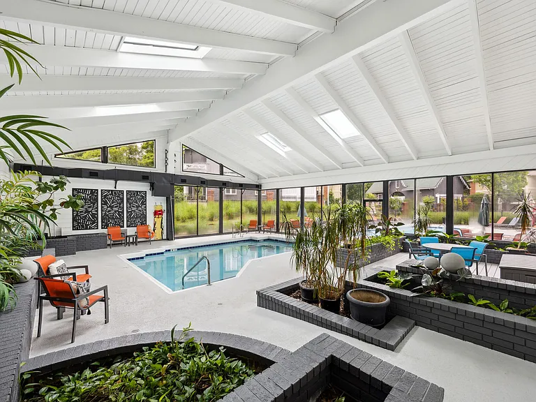 Cypress Pointe — Photo 41