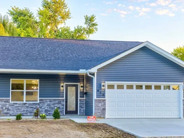 410 W Saint Johns St, Vandalia, MO 63382