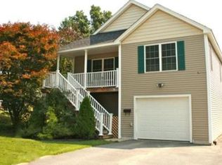 25 Rena St, Worcester, MA 01604