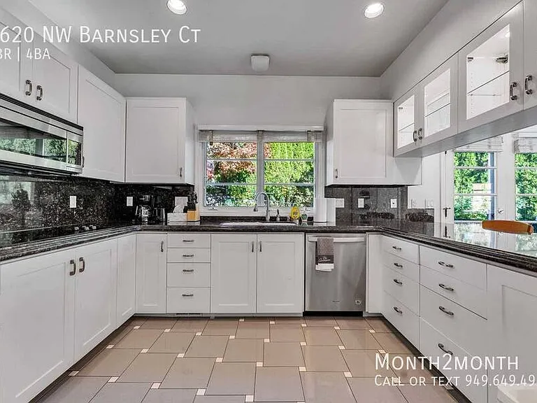 1620 NW Barnsley Ct — Photo 7