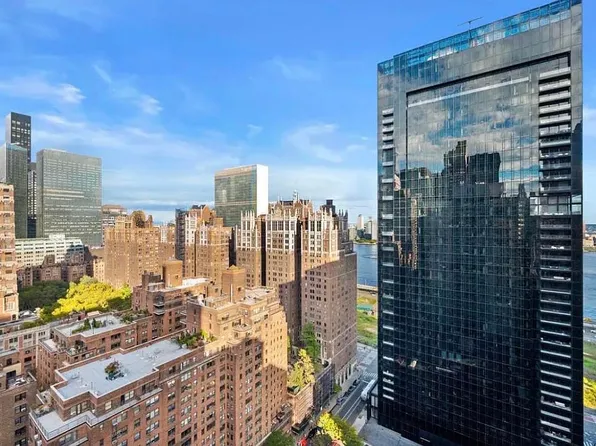 300 E 40th St APT 29H, New York, NY 10016