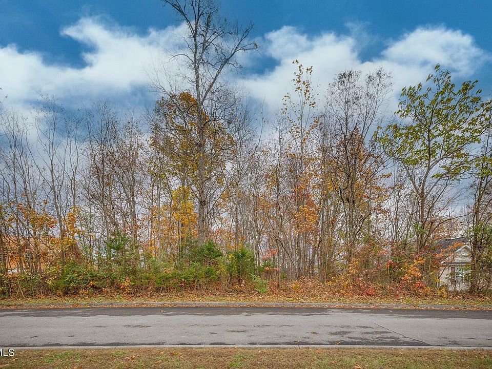 2nd image of Woodview Ct Lot 18