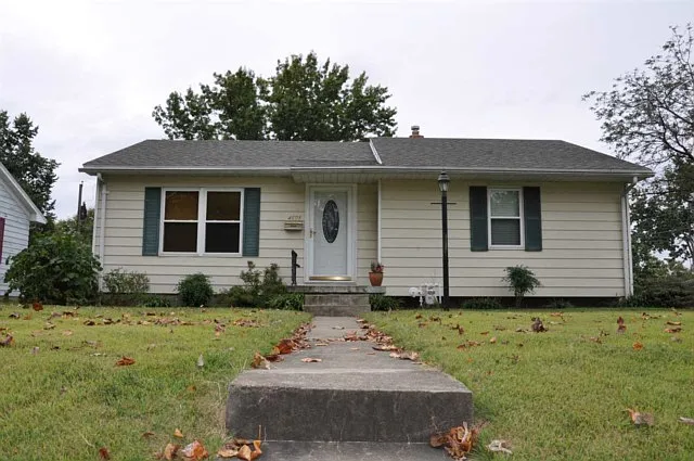 4601 Sweetser Ave photo 1