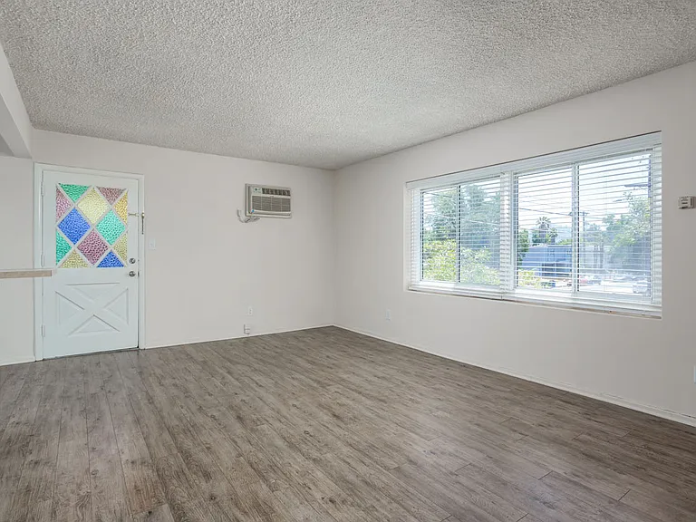 4747 Colfax Ave #4 — Photo 4